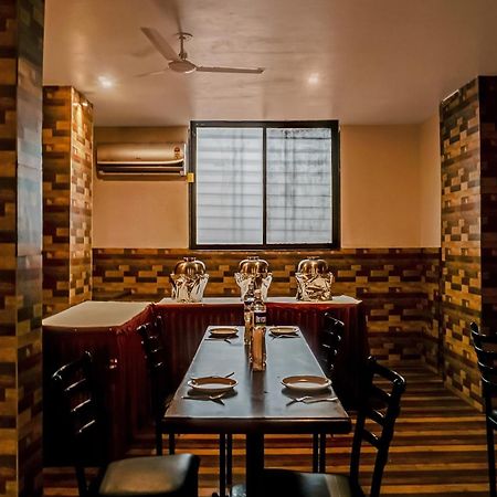 Hotel O Log Inn Plaza Near Eon It Park Pune Dış mekan fotoğraf