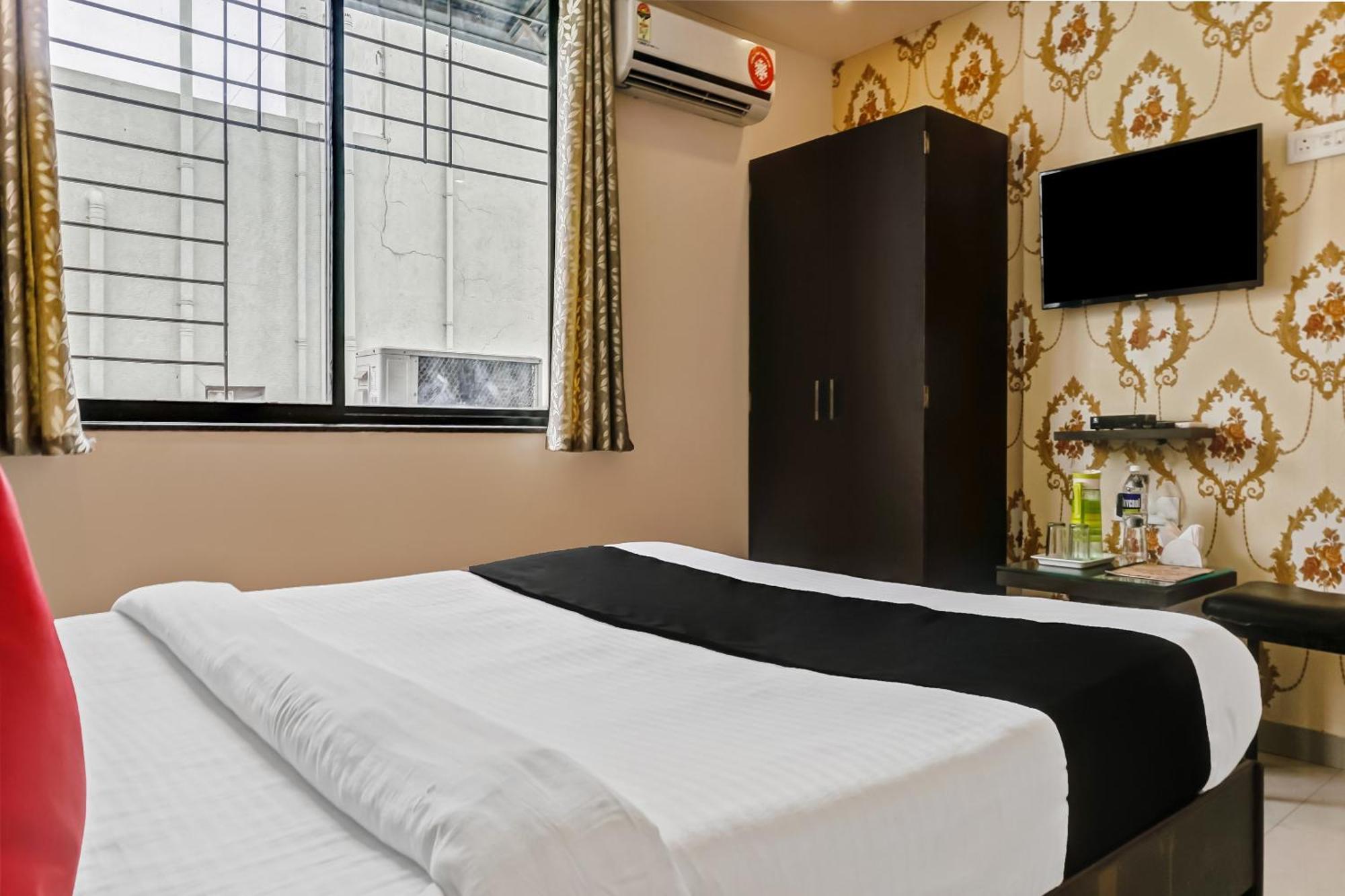 Hotel O Log Inn Plaza Near Eon It Park Pune Dış mekan fotoğraf