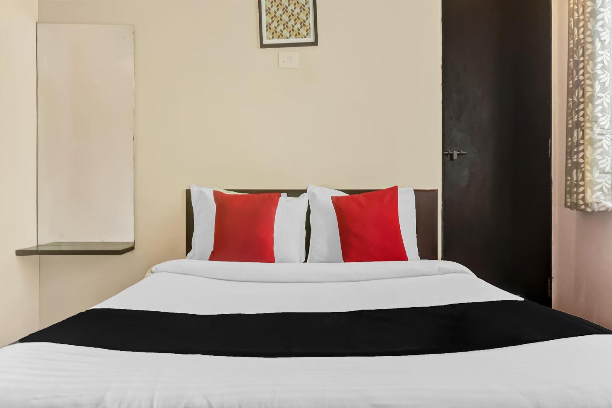 Hotel O Log Inn Plaza Near Eon It Park Pune Dış mekan fotoğraf