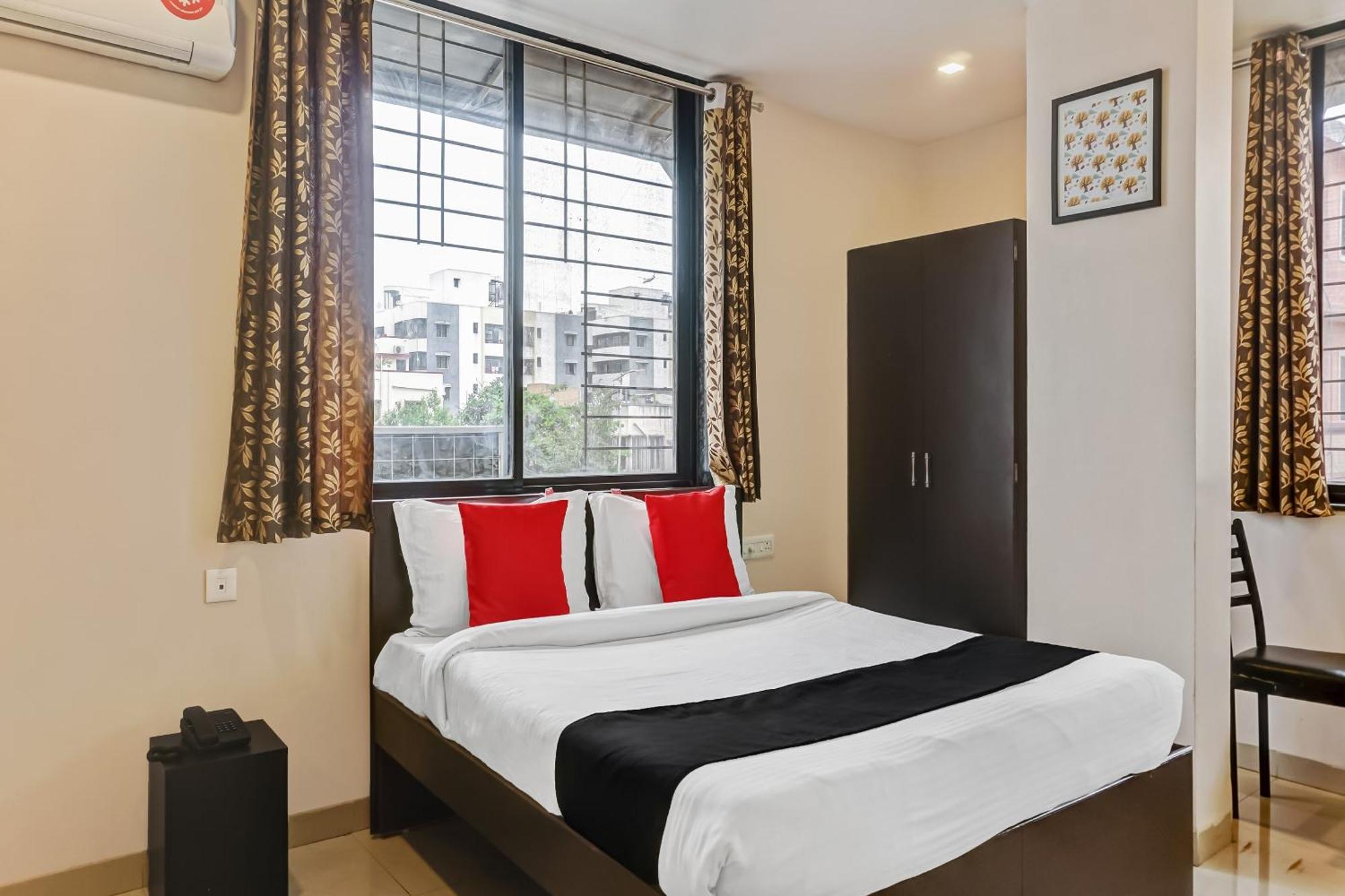 Hotel O Log Inn Plaza Near Eon It Park Pune Dış mekan fotoğraf