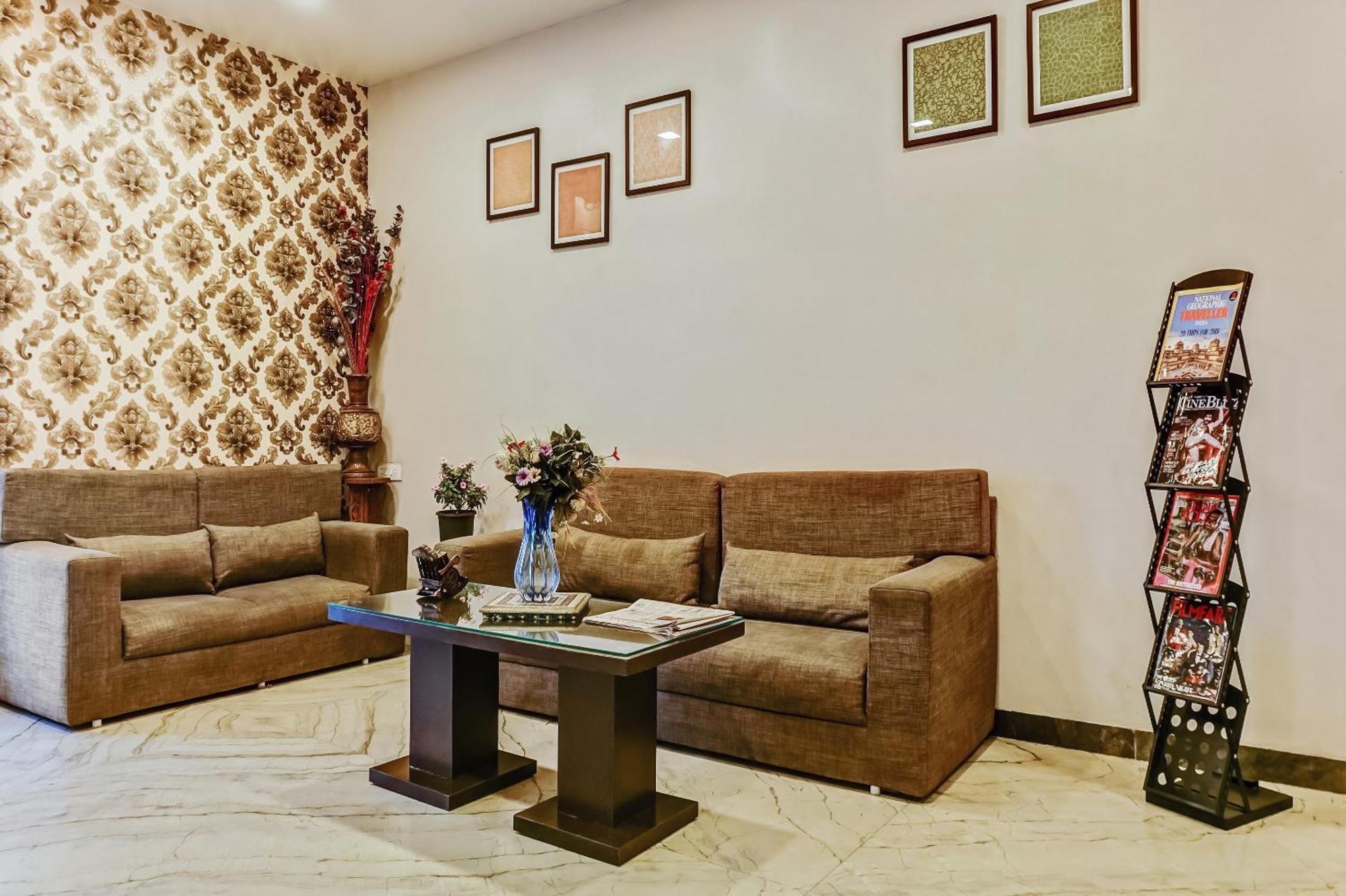 Hotel O Log Inn Plaza Near Eon It Park Pune Dış mekan fotoğraf